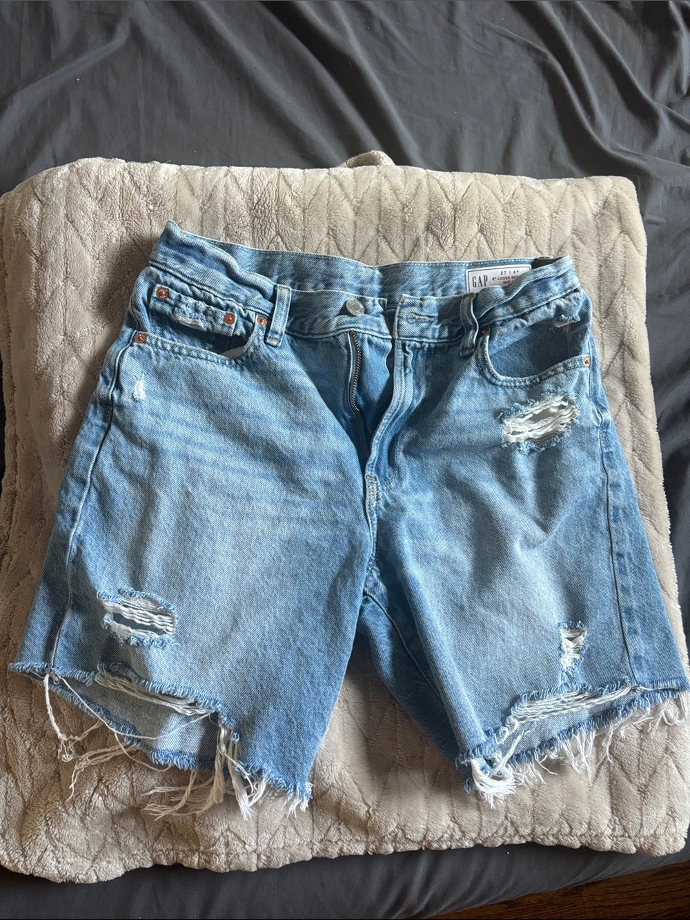 GAP 8” Loose Bermuda Mid Rise Light Wash Distressed Denim Cutoff Shorts